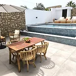 Valantina\'S & Mannouel Lardos Luxury Villas