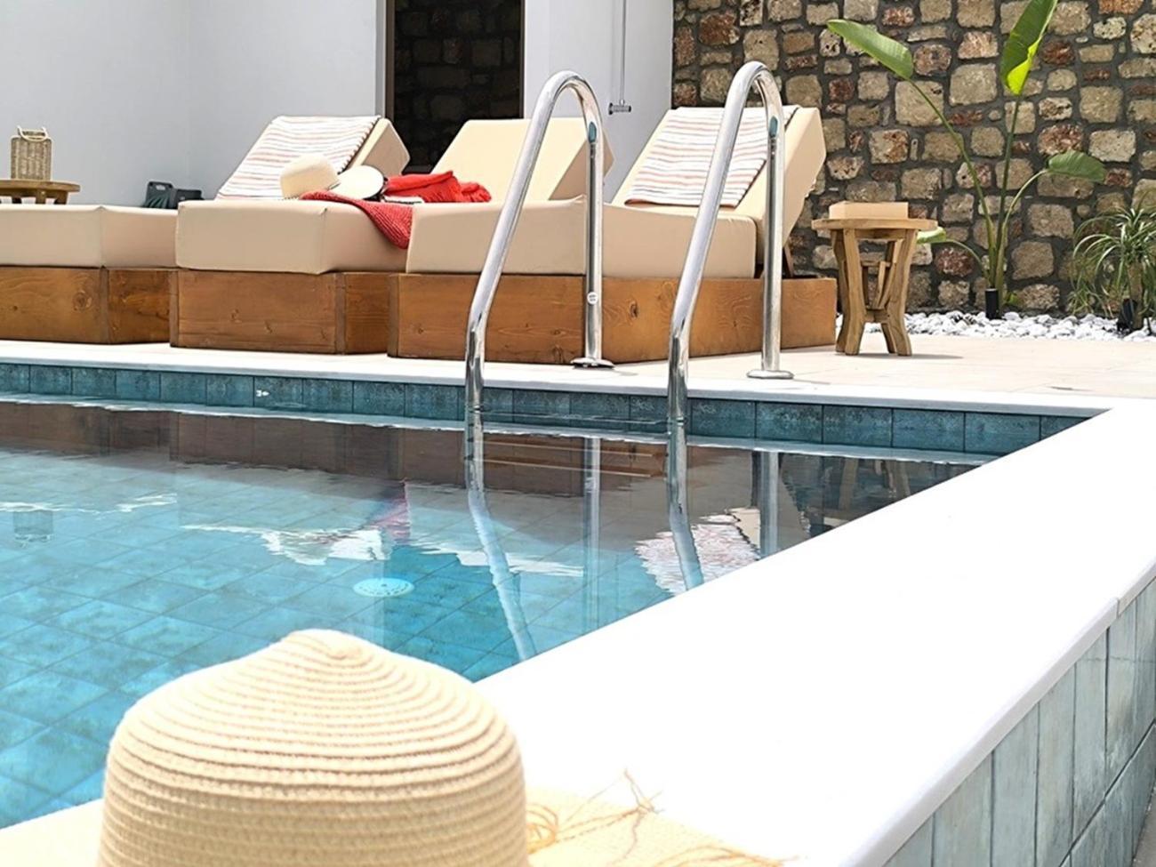 Valantina's & Mannouel Luxury * Lardos