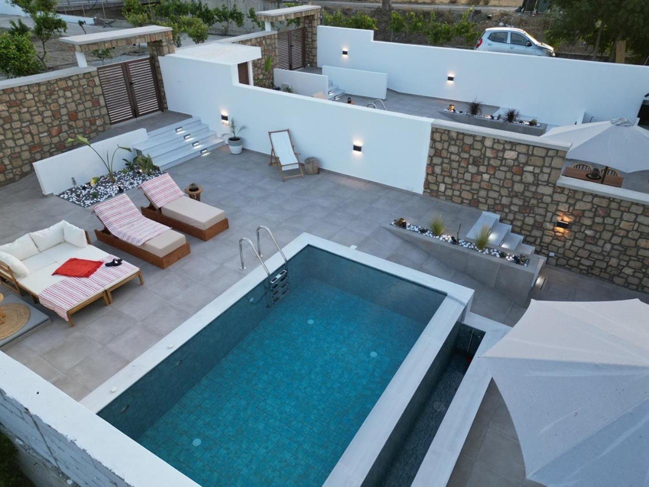 Valantina's & Mannouel Luxury Villa