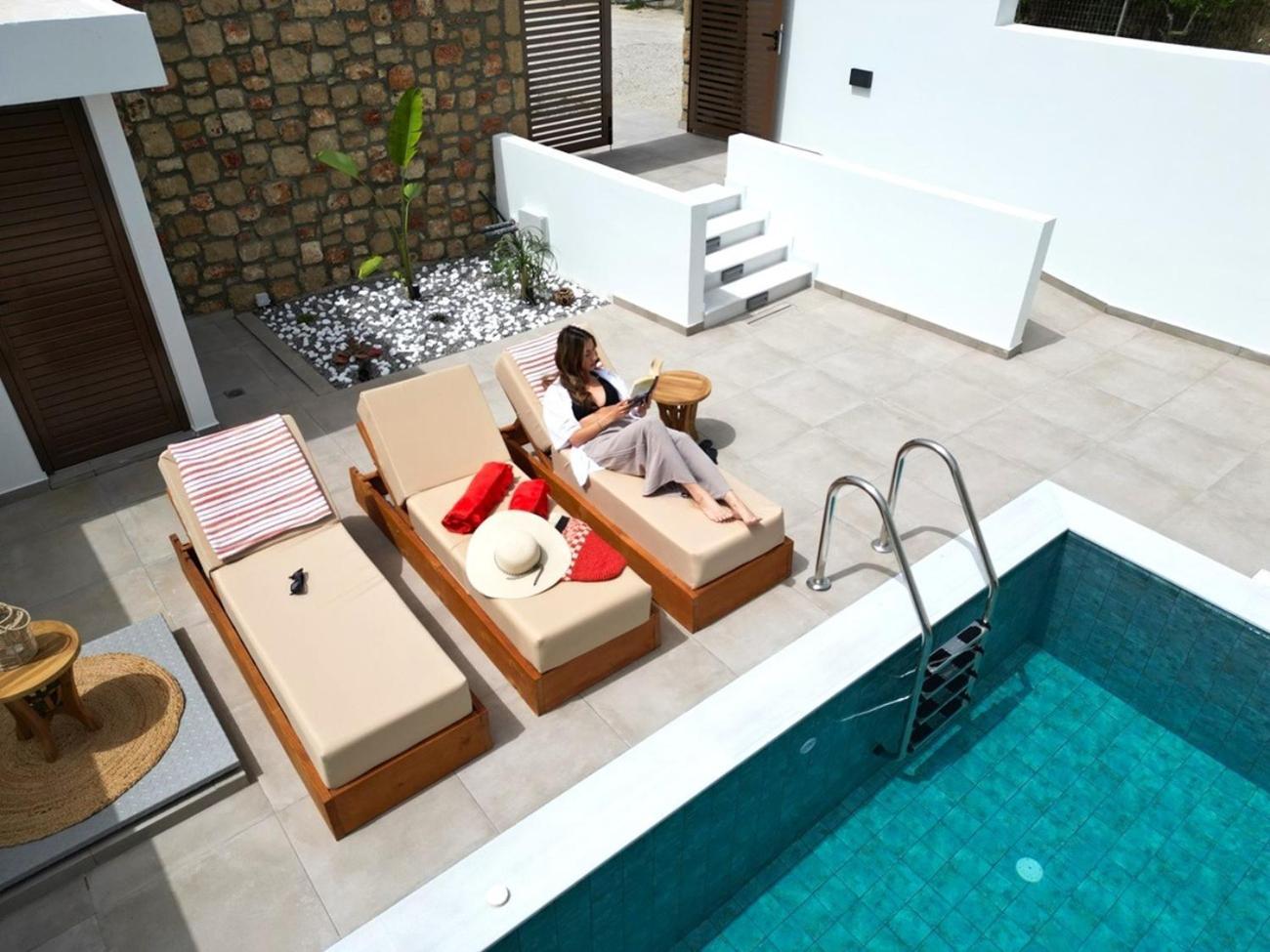 Valantina's & Mannouel Luxury Villa Lardos